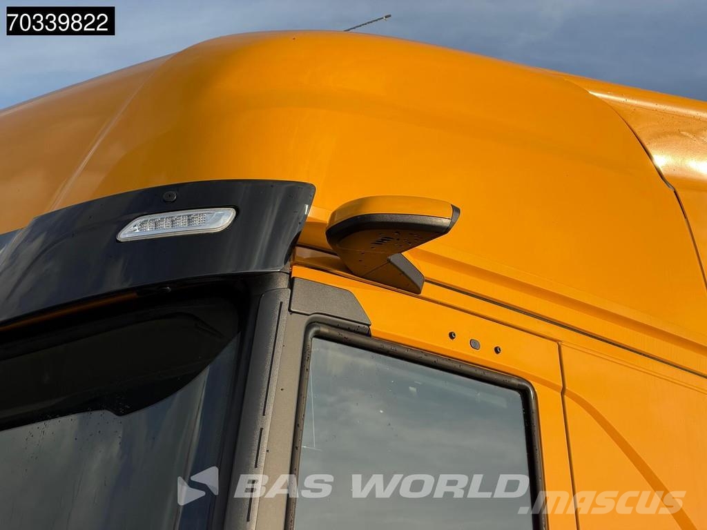 Iveco S-Way 500 4X2 NEW! Mega 2xTanks ACC Navi Тягачі