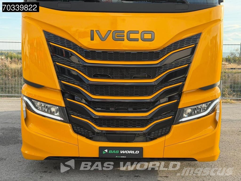 Iveco S-Way 500 4X2 NEW! Mega 2xTanks ACC Navi Sadulveokid