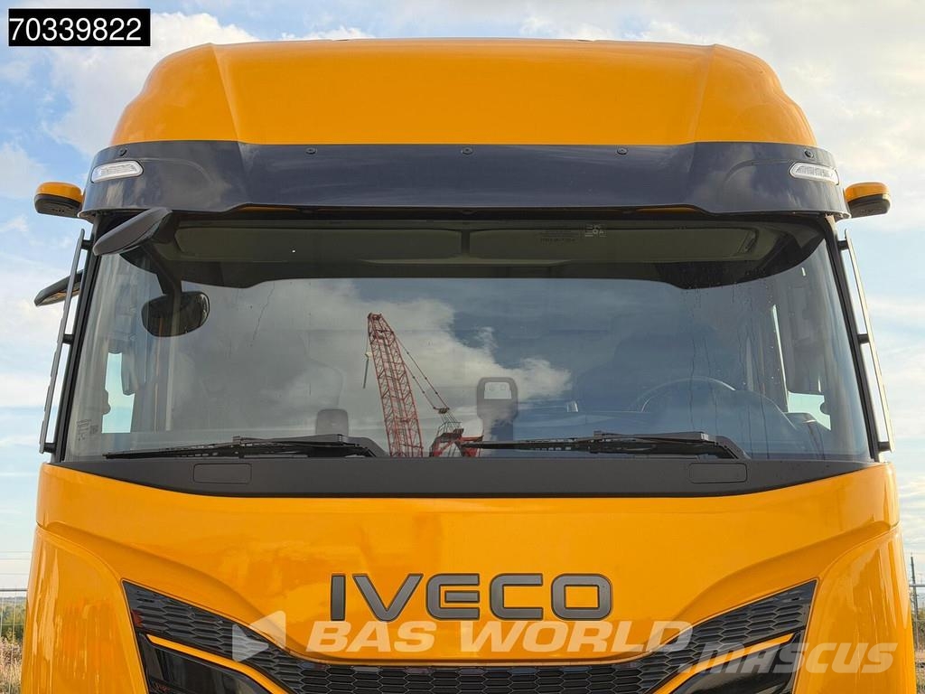 Iveco S-Way 500 4X2 NEW! Mega 2xTanks ACC Navi Sadulveokid