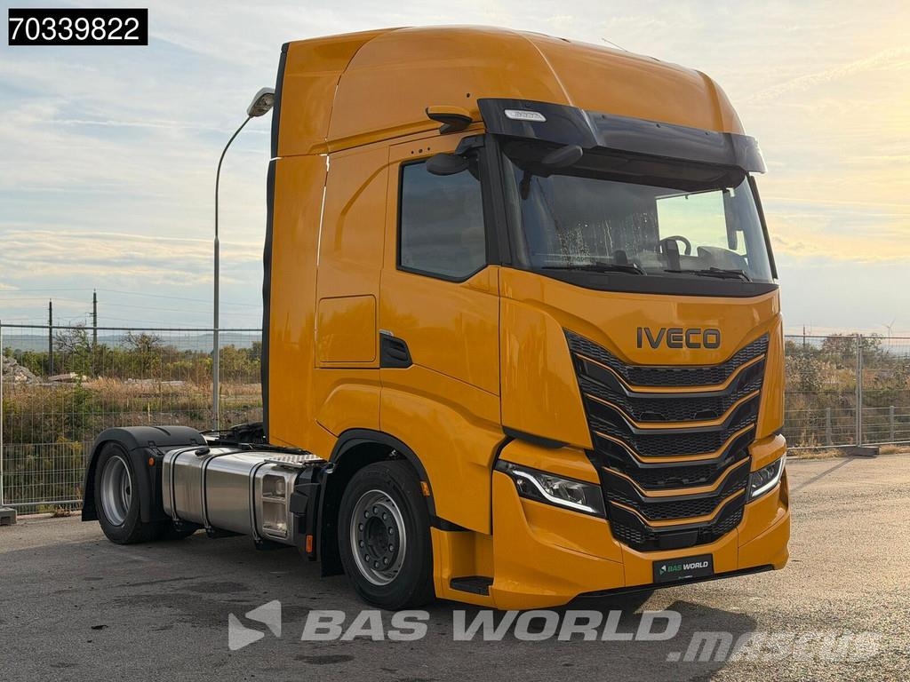 Iveco S-Way 500 4X2 NEW! Mega 2xTanks ACC Navi Sadulveokid