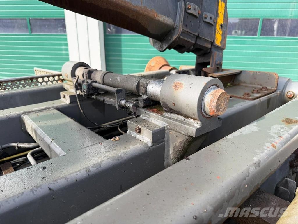 Terberg FM1350-WDGL Hooklift - Crane Vrachtwagen met containersysteem