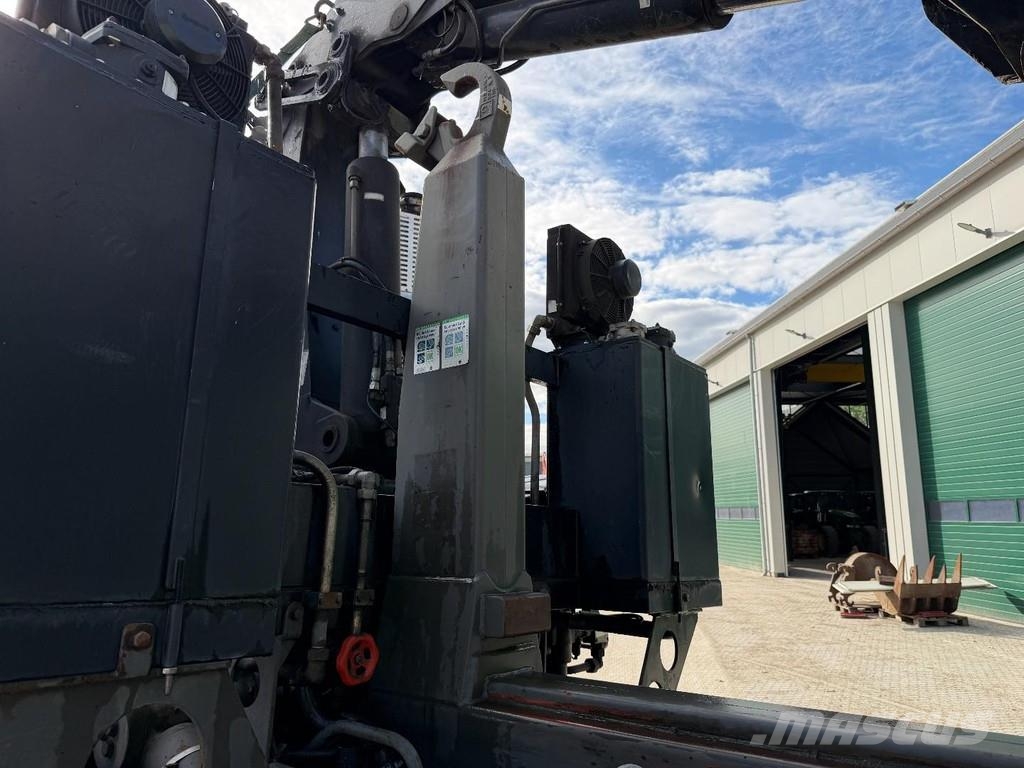 Terberg FM1350-WDGL Hooklift - Crane Vrachtwagen met containersysteem