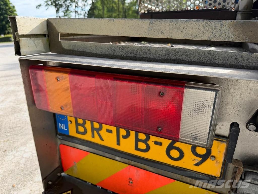 Terberg FM1350-WDGL Hooklift - Crane Vrachtwagen met containersysteem