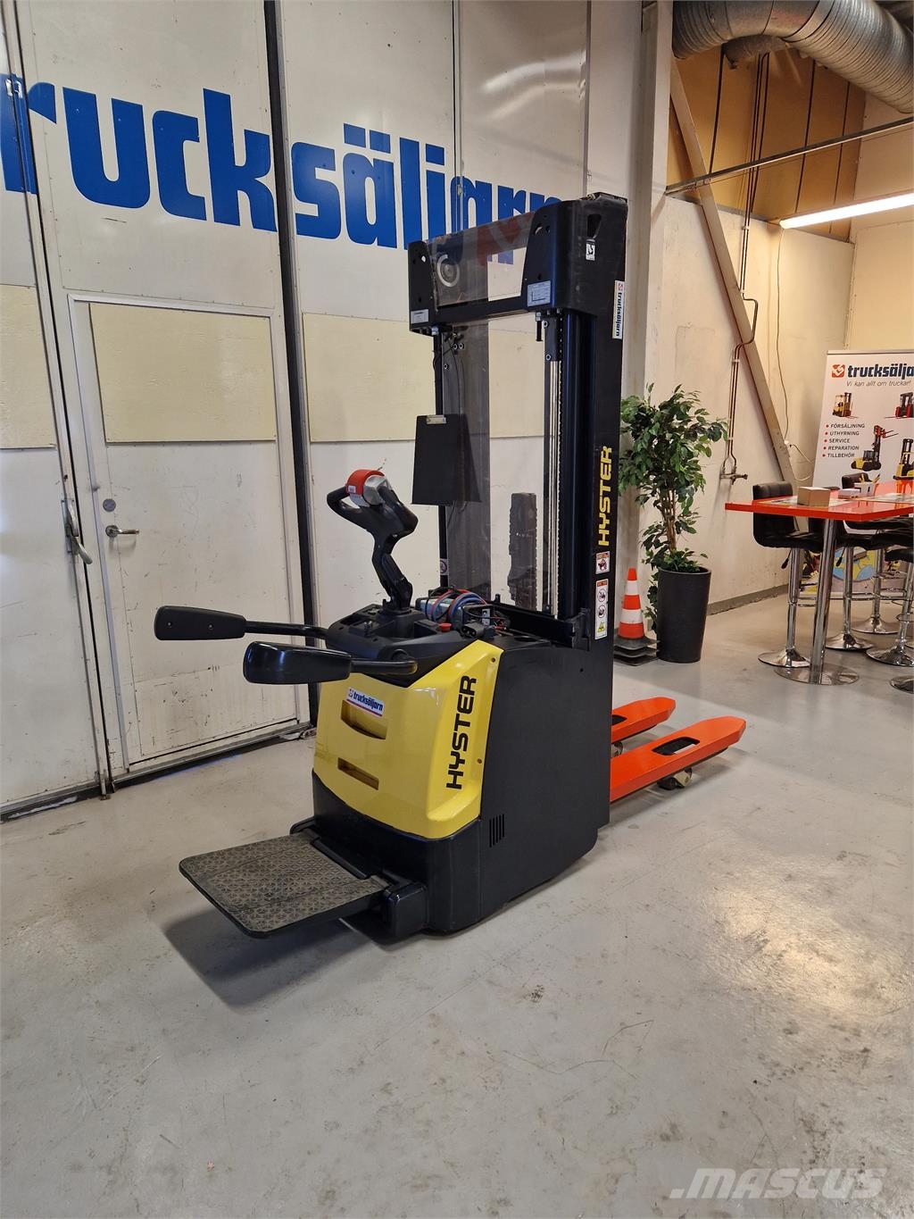 Hyster S1.4S IL Ηλεκτρικά παλετοφόρα με ιστό
