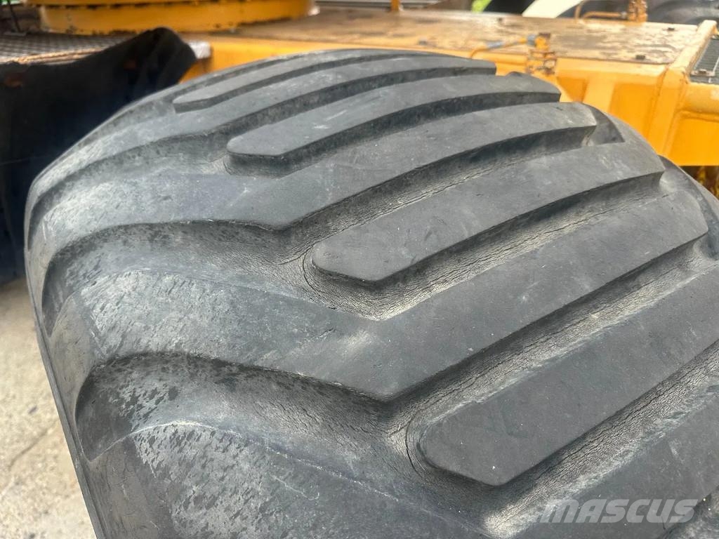 Liebherr A900 轮式挖掘机