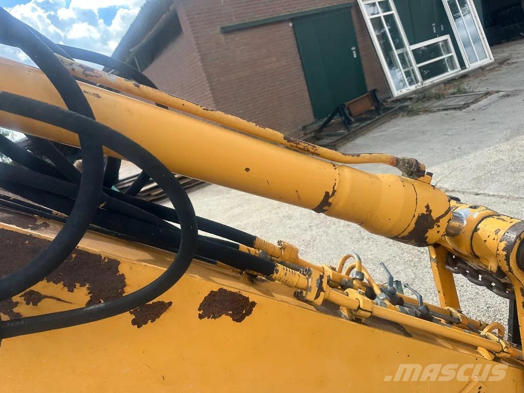 Liebherr A900 轮式挖掘机