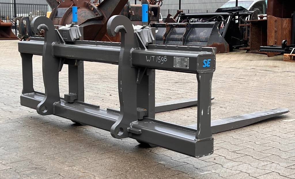 SE Equipment Volvo Palletframe - Palletforks - Palettengabeln Uñas para carretilla