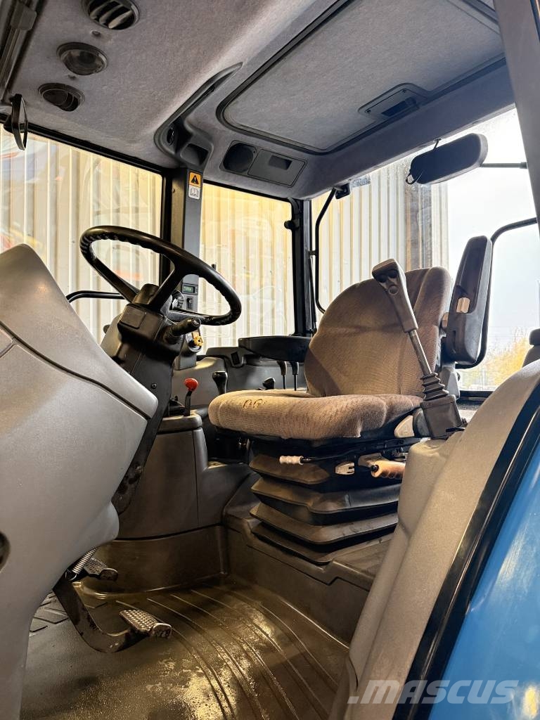New Holland TS 100 4x4 Vaihdossa käy kaikki Traktorit
