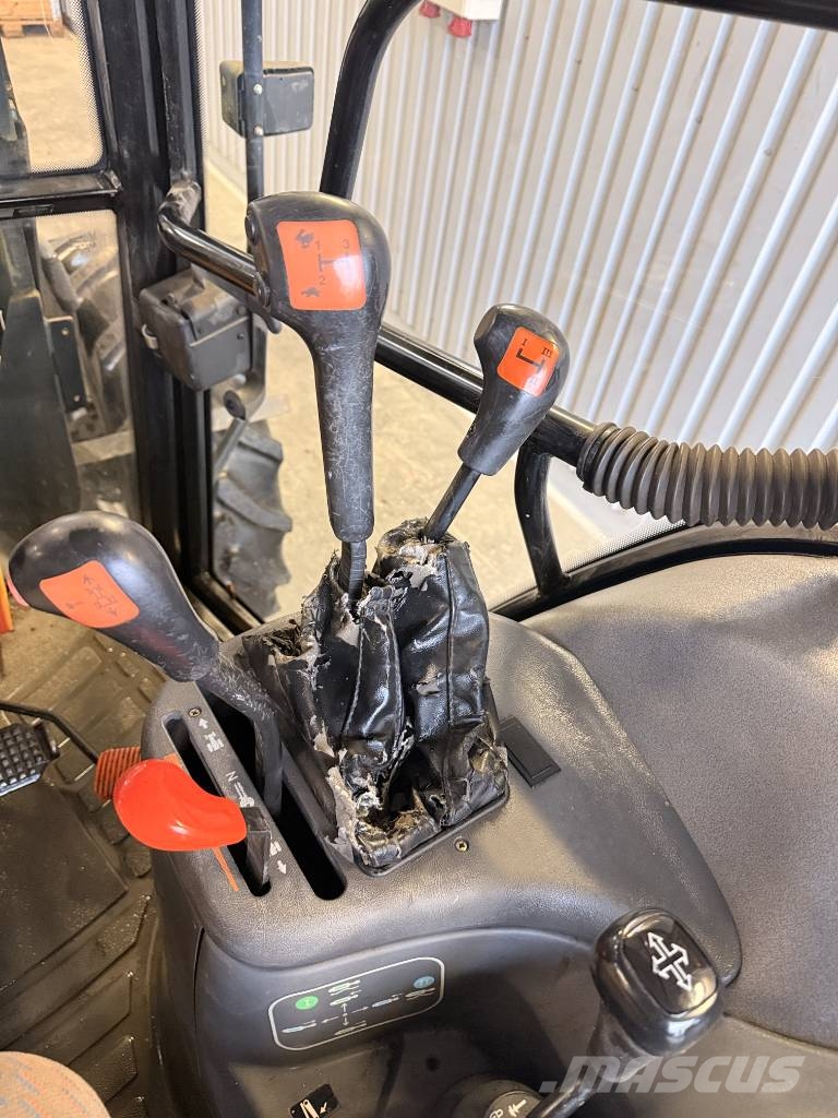 New Holland TS 100 4x4 Vaihdossa käy kaikki Traktorit