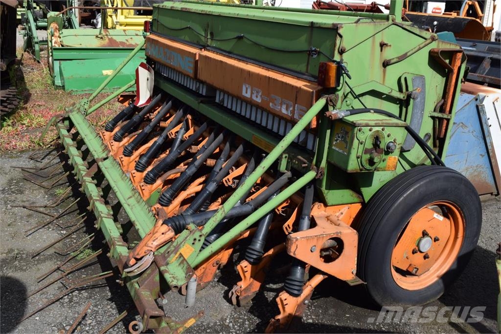 Amazone D8/30E ドリル