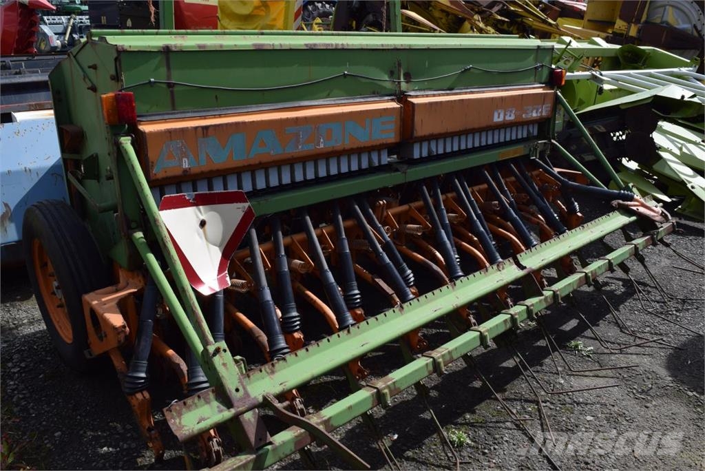 Amazone D8/30E ドリル