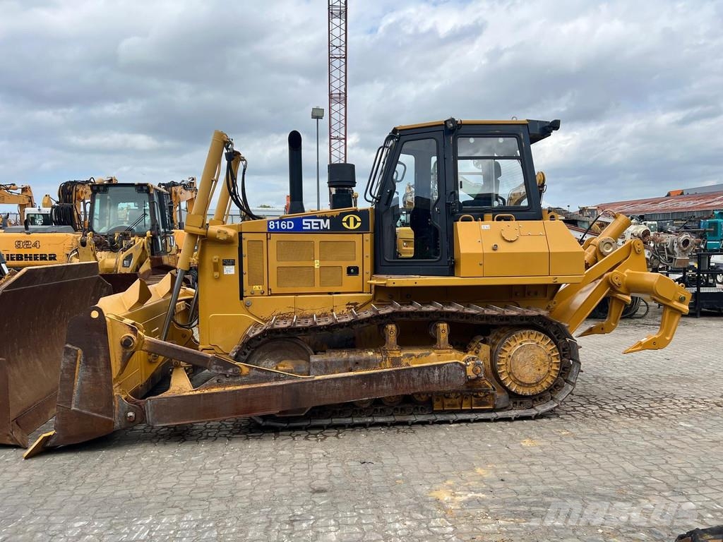 SEM 816D . بلدوزرات مجنزرة