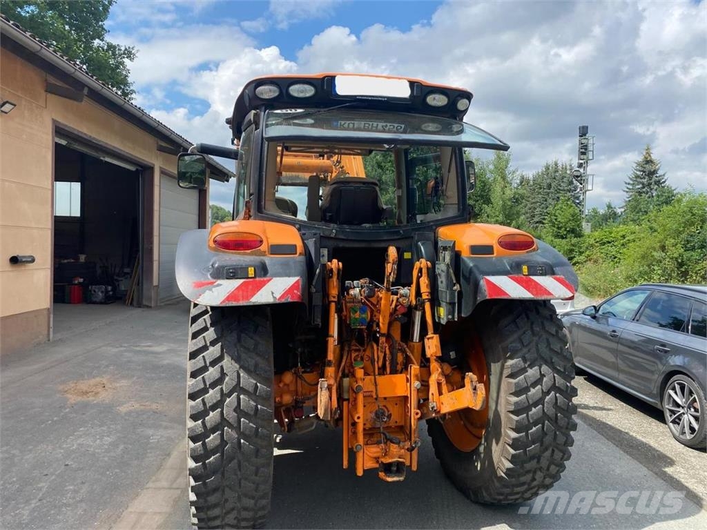 John Deere 6115R Traktorok