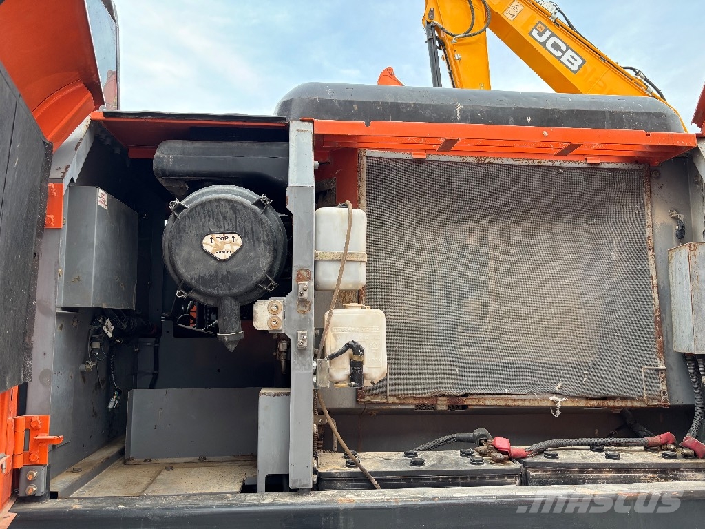 Hitachi ZX 210 LC-5 Excavadoras de cadenas