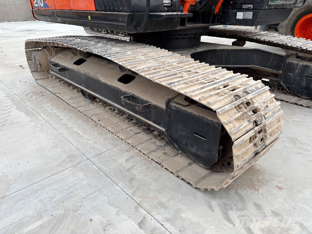 Hitachi ZX 210 LC-5 Excavadoras de cadenas