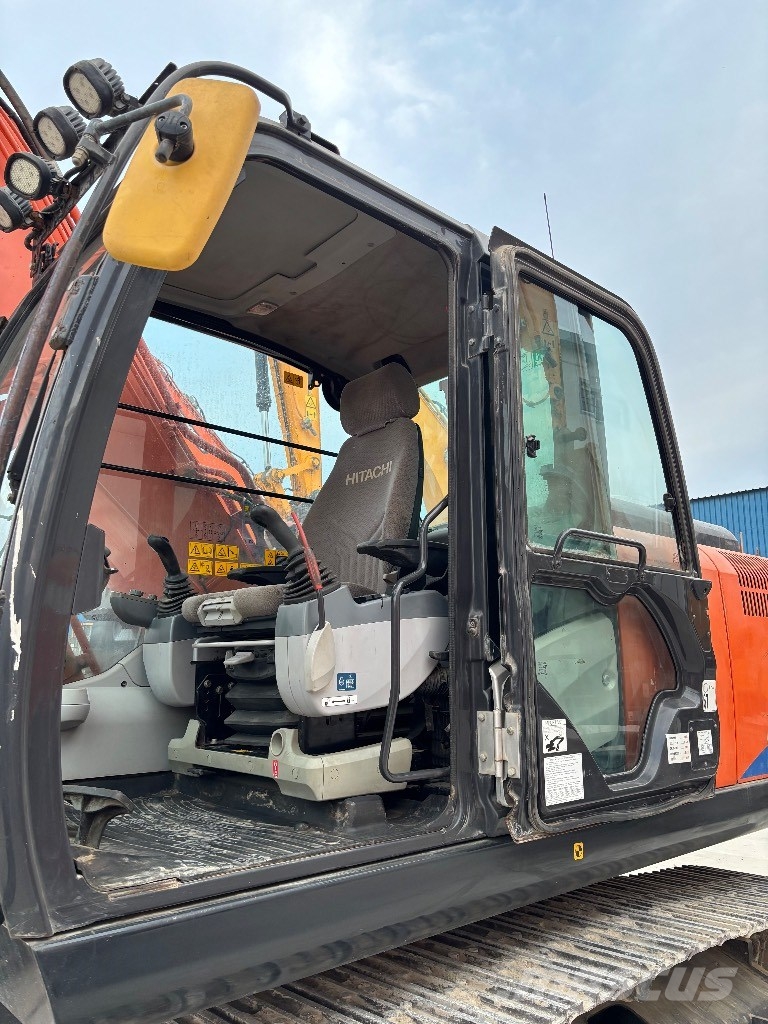 Hitachi ZX 210 LC-5 Excavadoras de cadenas