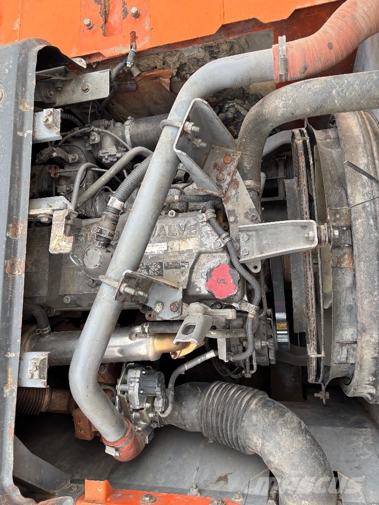 Hitachi ZX 210 LC-5 Excavadoras de cadenas