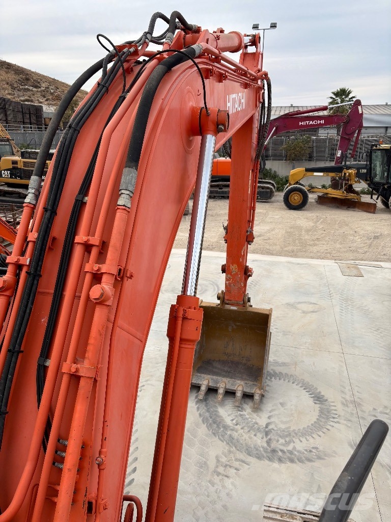 Hitachi ZX 210 LC-5 Excavadoras de cadenas