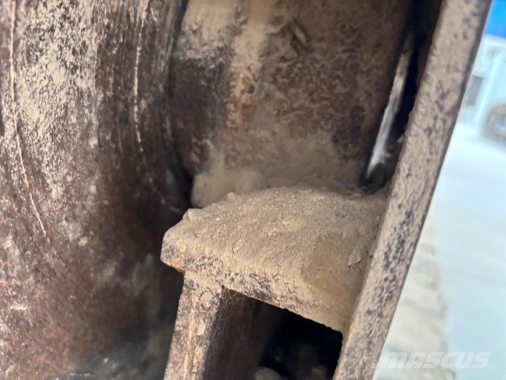 Hitachi ZX 210 LC-5 Excavadoras de cadenas
