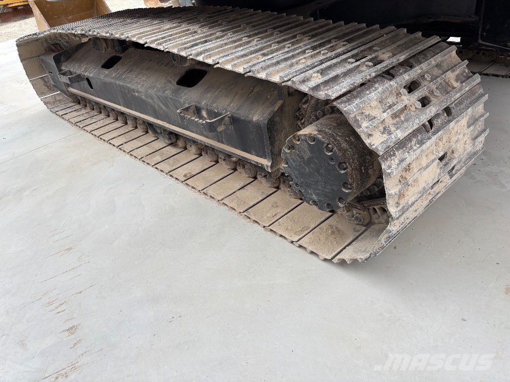 Hitachi ZX 210 LC-5 Excavadoras de cadenas