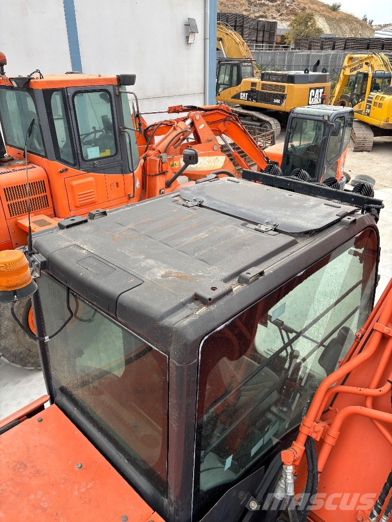 Hitachi ZX 210 LC-5 Excavadoras de cadenas