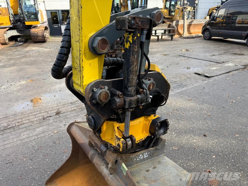 Wacker Neuson EW100 حفارات بعجل