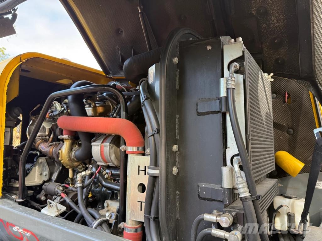 Wacker Neuson EW100 حفارات بعجل