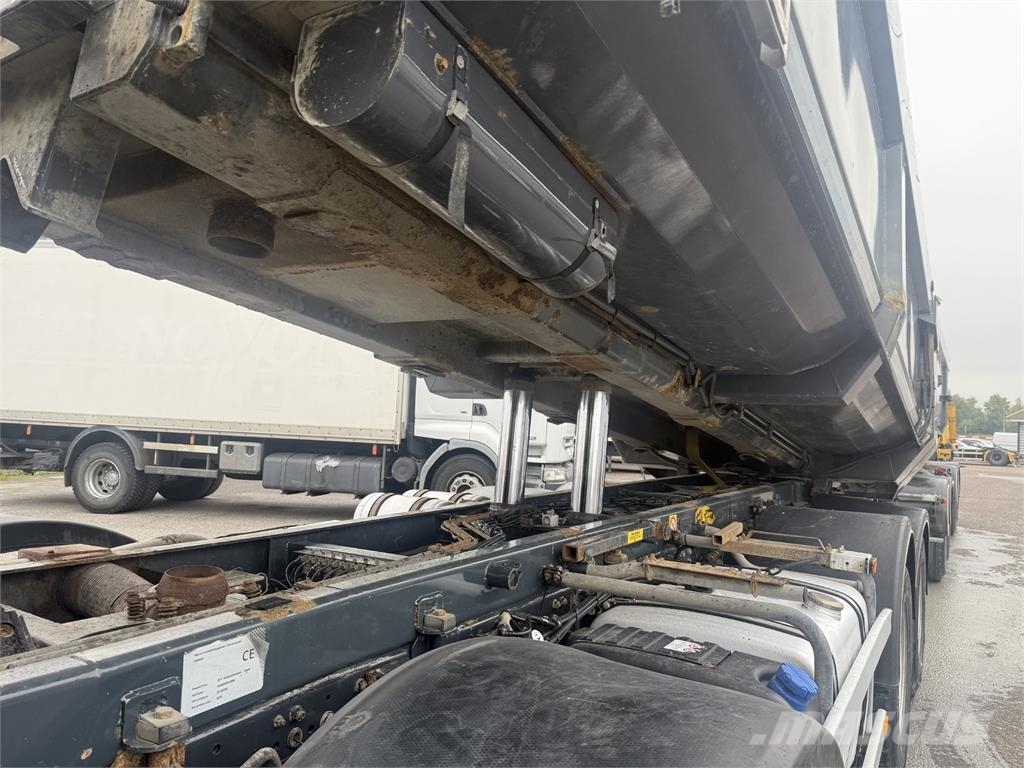 Iveco X-Way 570 8X4 Kiper kamioni