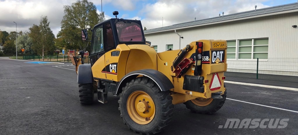 CAT TH 355 B Teleskopiskie manipulatori