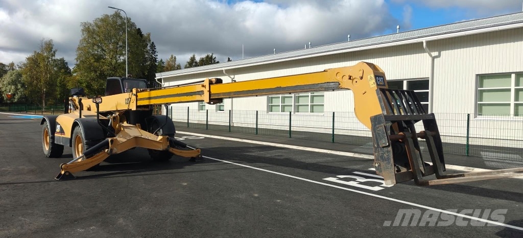 CAT TH 355 B Teleskopiskie manipulatori