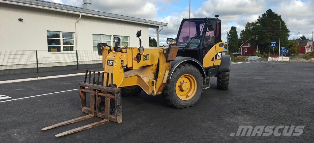 CAT TH 355 B Teleskopiskie manipulatori