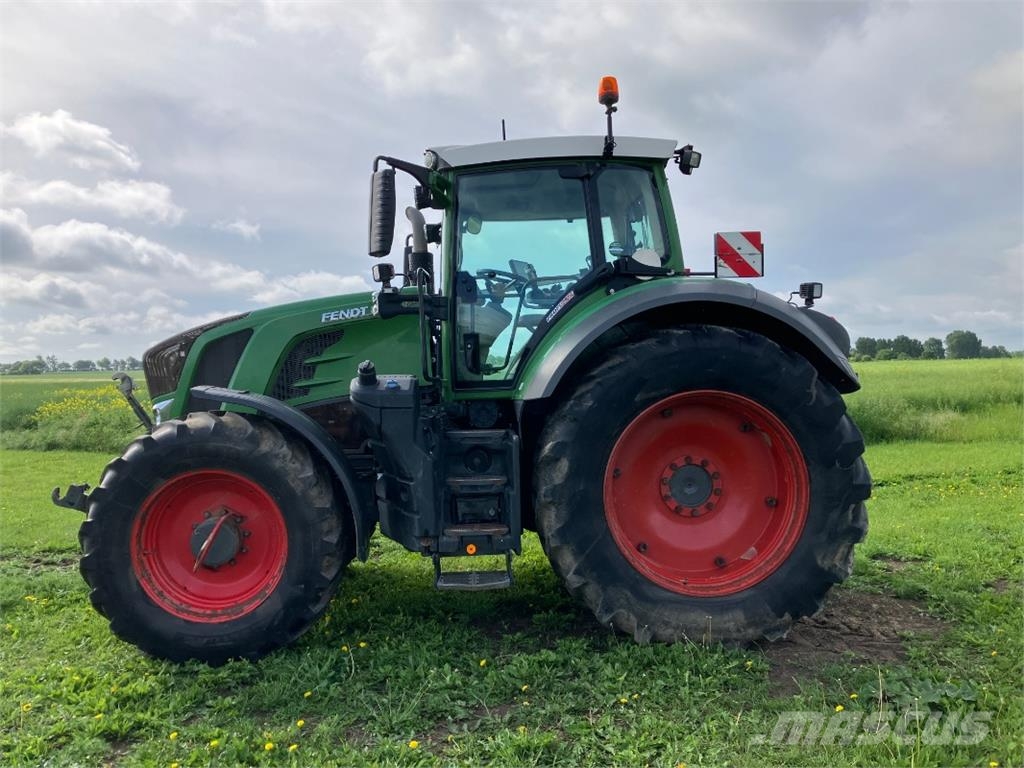 Fendt 826 Vario Profi Plus Trattori