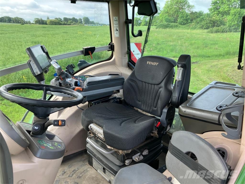 Fendt 826 Vario Profi Plus Trattori