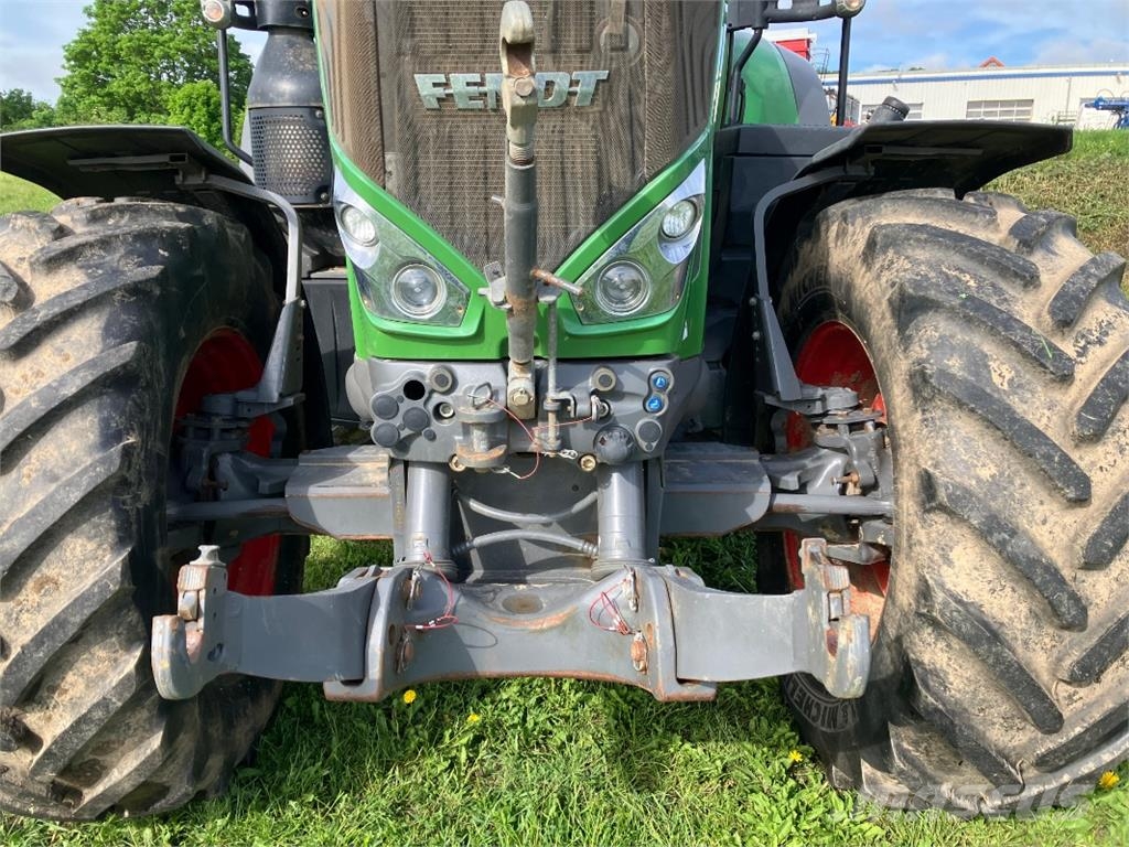 Fendt 826 Vario Profi Plus Trattori