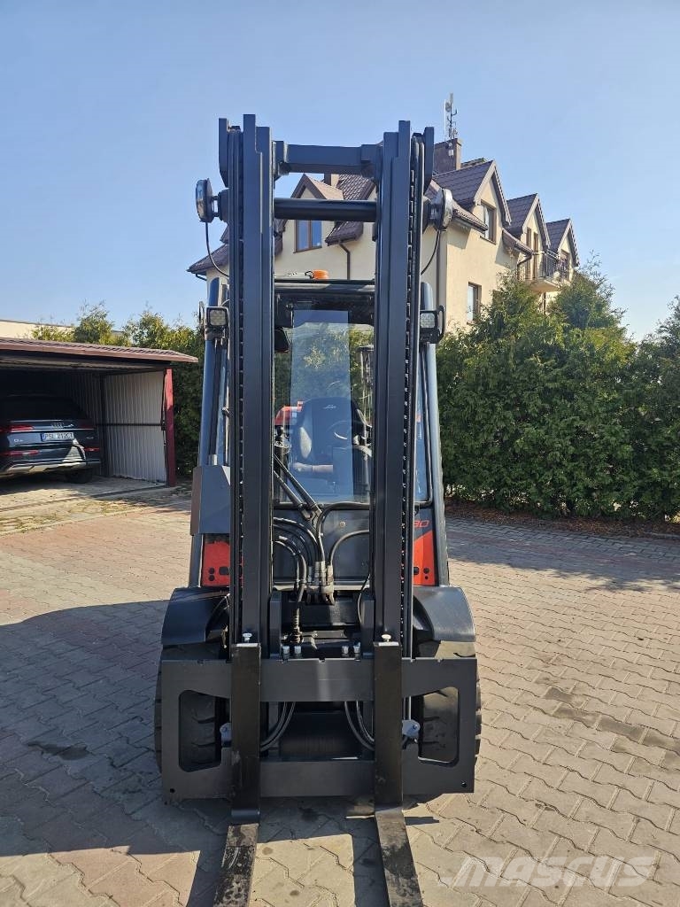 Linde H30T-02 LPG forklifts