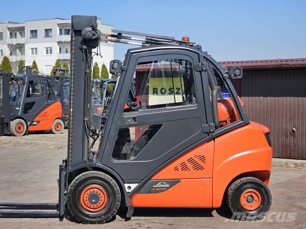 Linde H30T-02 LPG forklifts