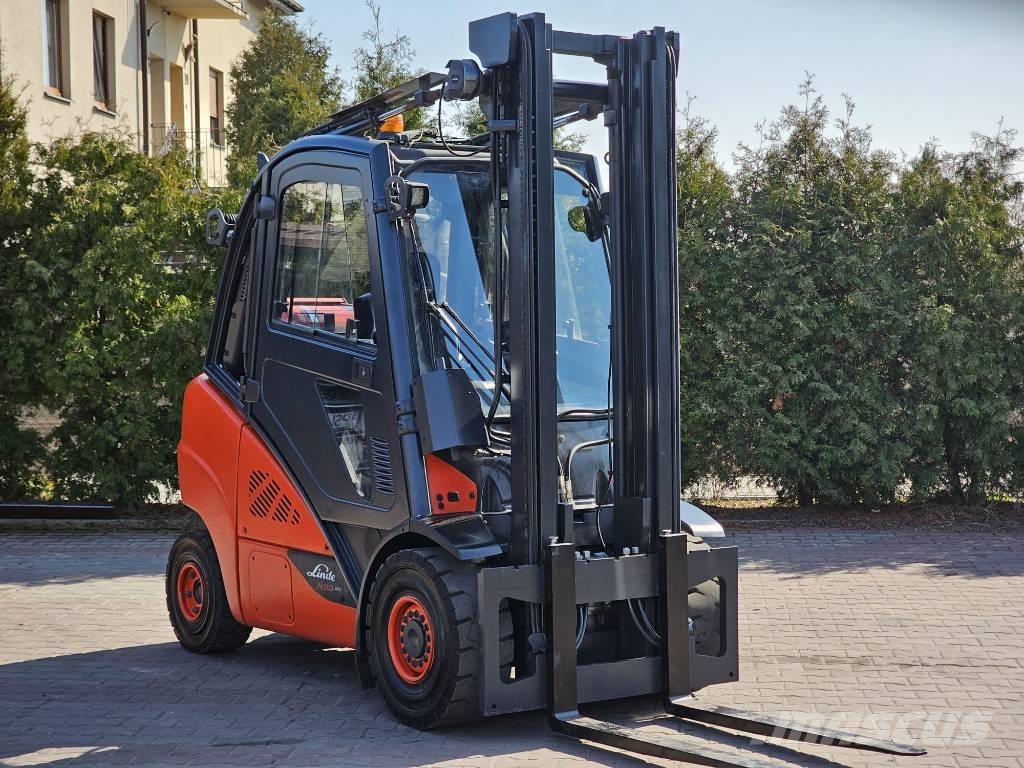 Linde H30T-02 LPG forklifts
