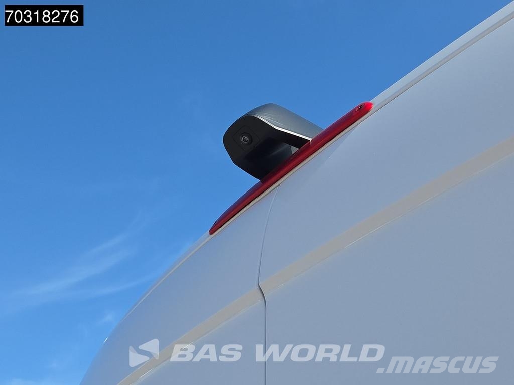 Mercedes-Benz Sprinter 317 CDI Automatik L3H2 170PS LED Klima Te Furgonetas cerradas