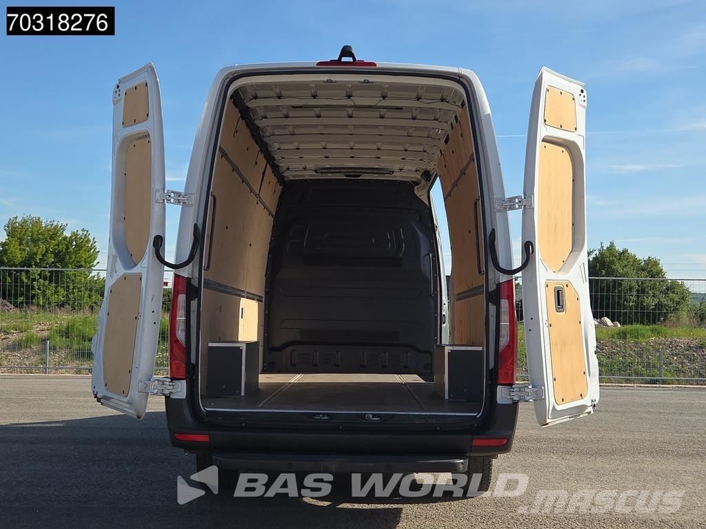Mercedes-Benz Sprinter 317 CDI Automatik L3H2 170PS LED Klima Te شاحنة مقفلة