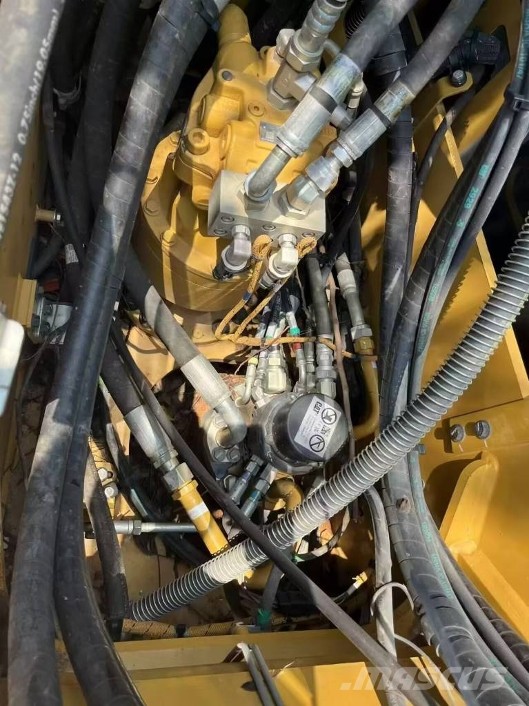 CAT 315   3000 units excavators in stock 大型油圧ショベル12t以上（パワーショベル・ユンボ）