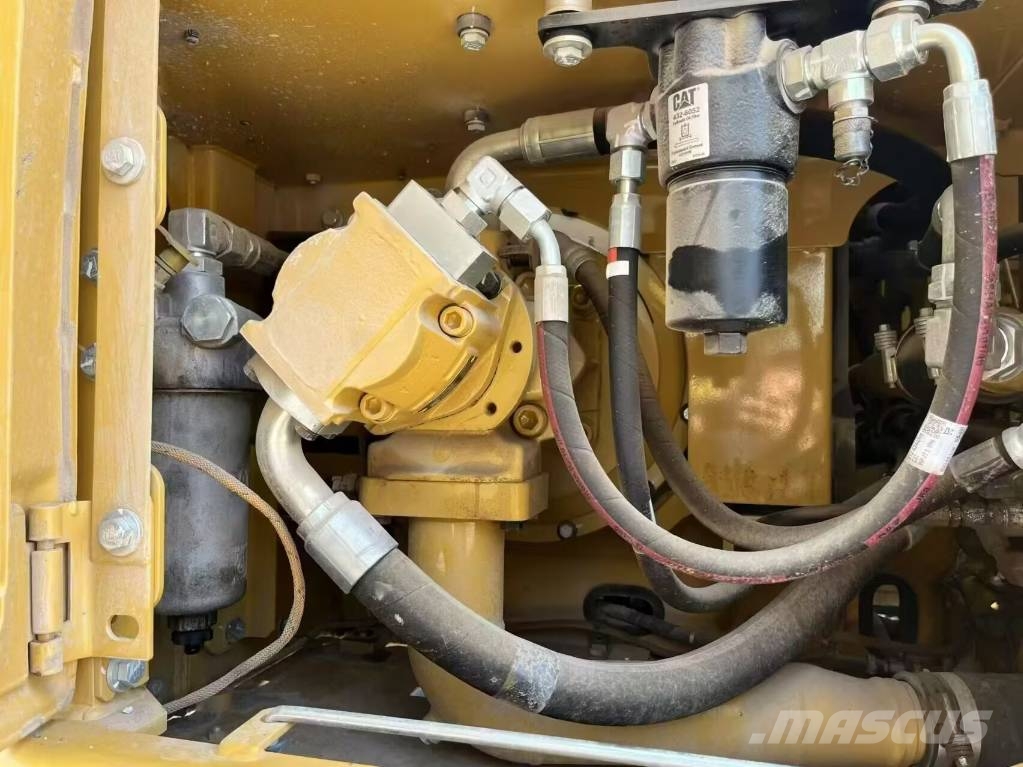 CAT 315   3000 units excavators in stock 大型油圧ショベル12t以上（パワーショベル・ユンボ）