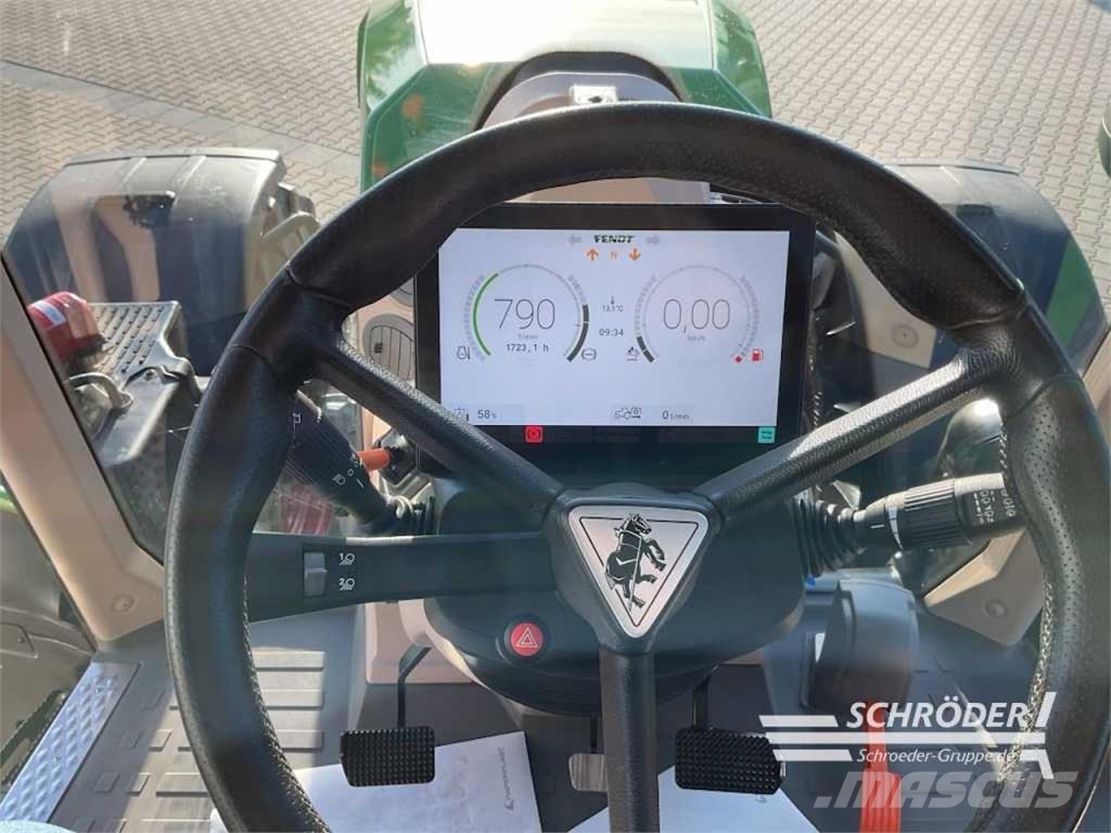 Fendt 728 VARIO GEN7 PROFI PLUS Трактори