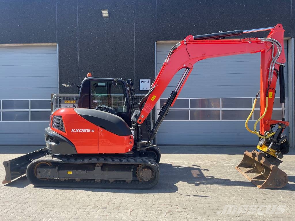Kubota KX085-5 중형굴삭기 7톤-28톤