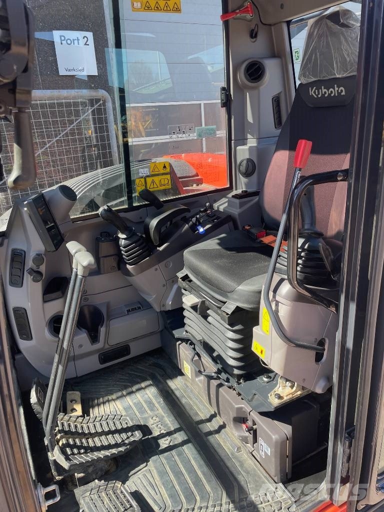 Kubota KX085-5 중형굴삭기 7톤-28톤