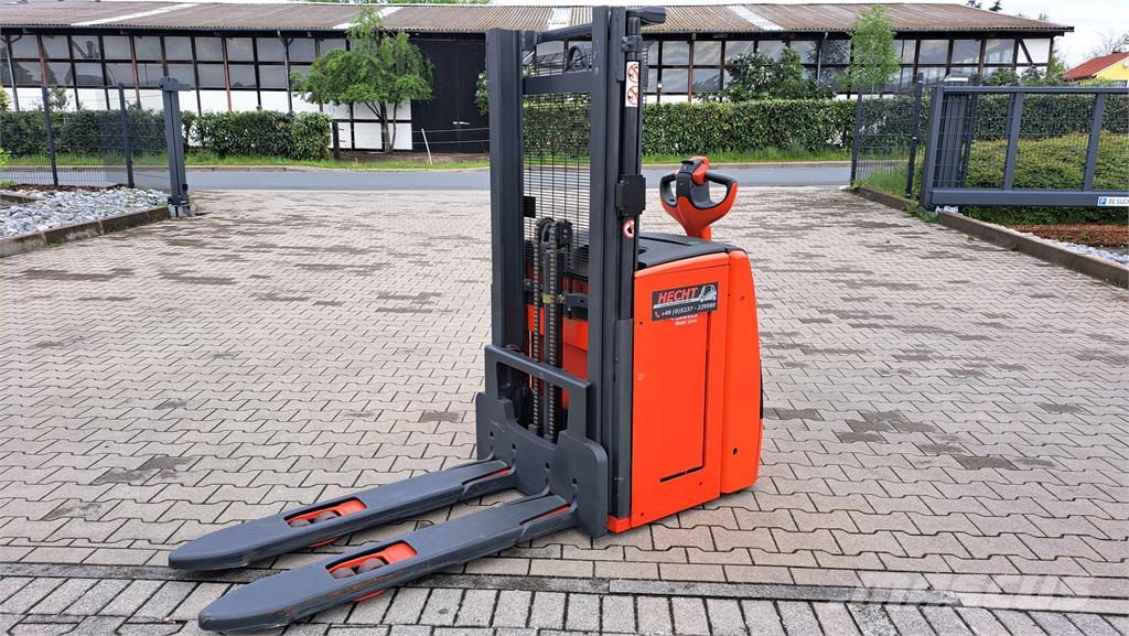 Linde L14- BR1173 Stand-in stackers
