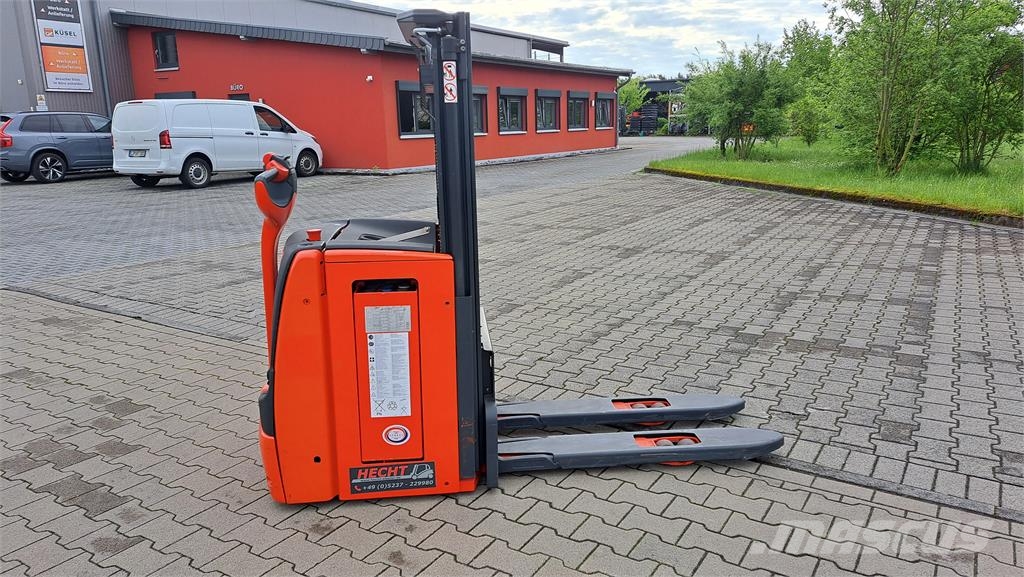 Linde L14- BR1173 Stand-in stackers