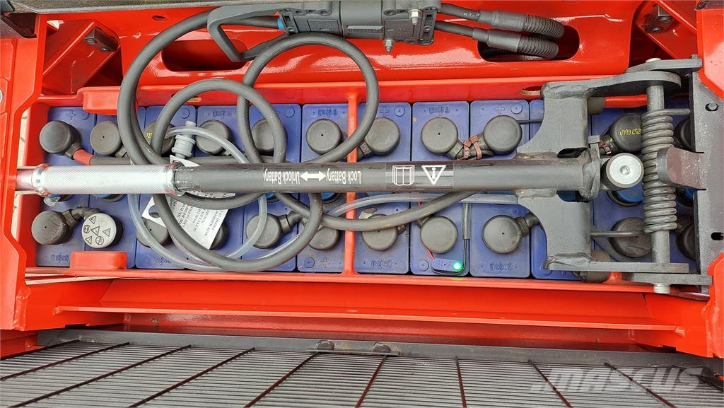 Linde L14- BR1173 Stand-in stackers