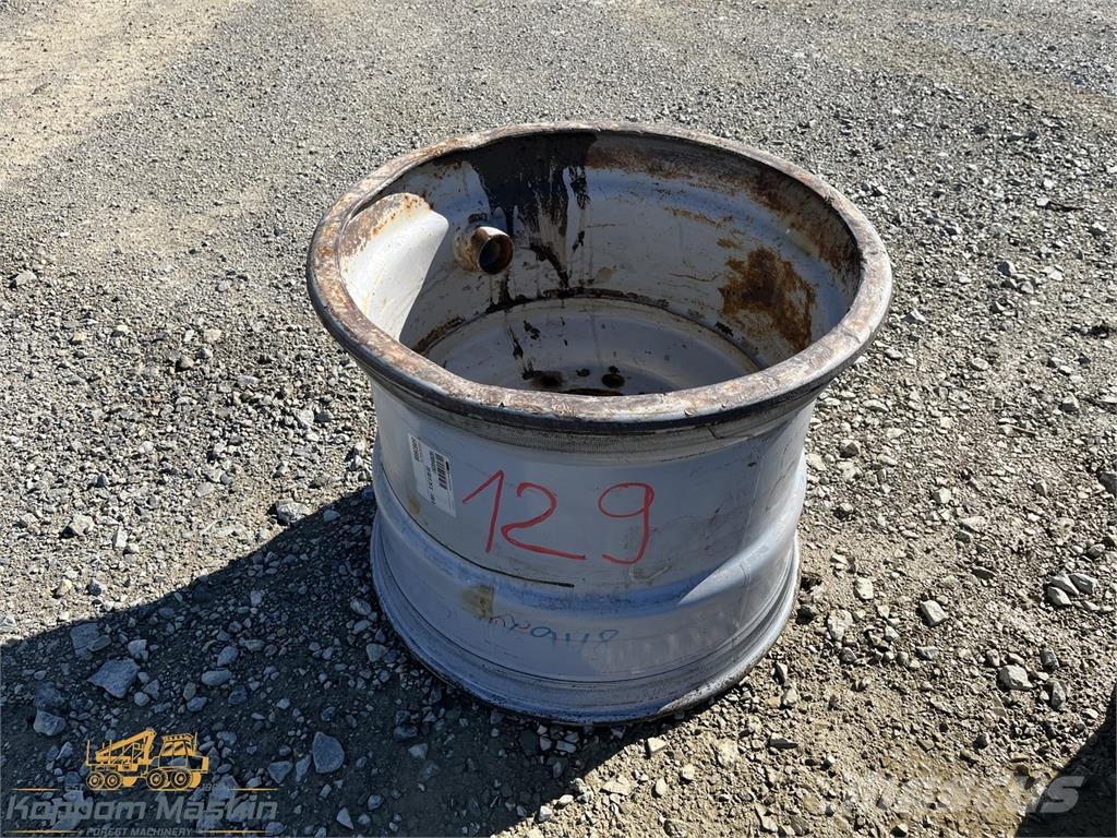 Valmet 941 20x26,5 Used/Beg Шини