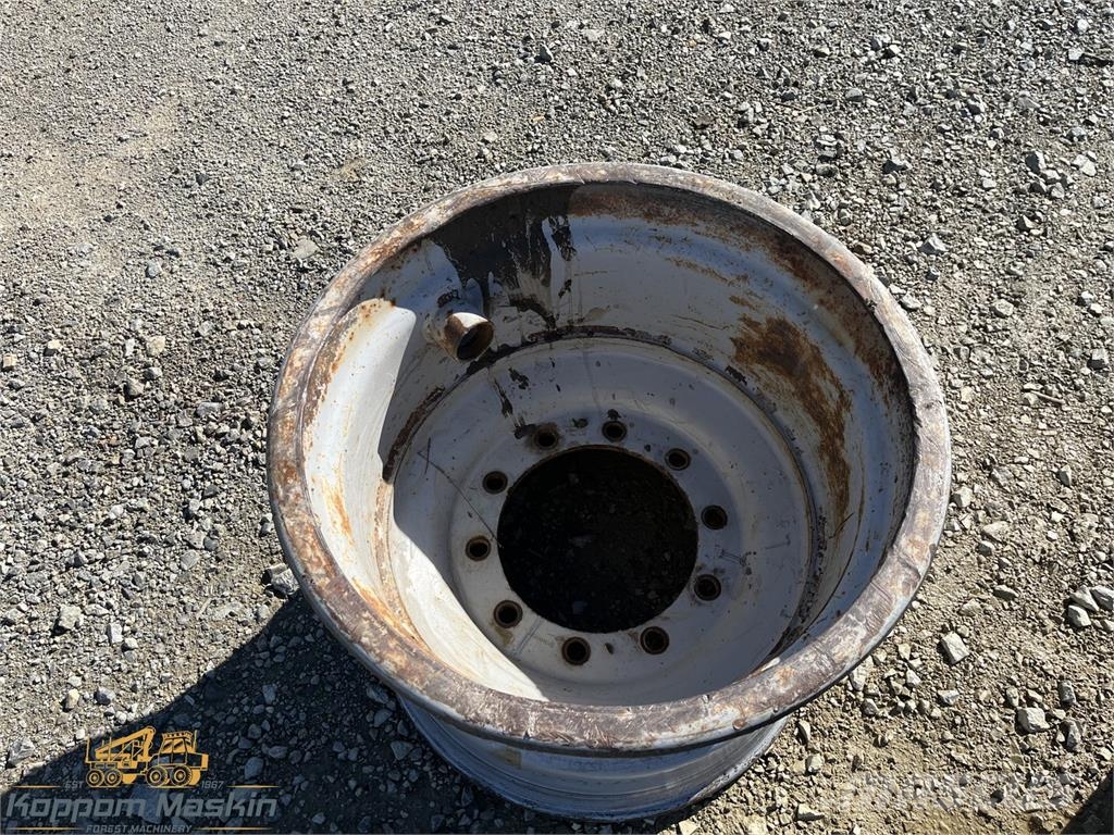 Valmet 941 20x26,5 Used/Beg Шини