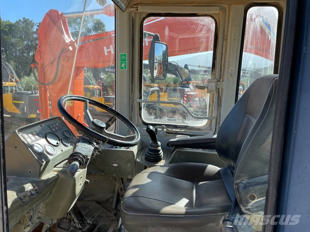 Hyundai HL 780-3 轮式装载机